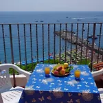 Mamma Rosanna - In With Terrace Apartament