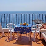 Mamma Rosanna - In With Terrace Apartament