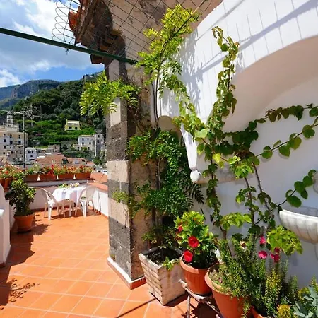 Mamma Rosanna - In With Terrace Apartament